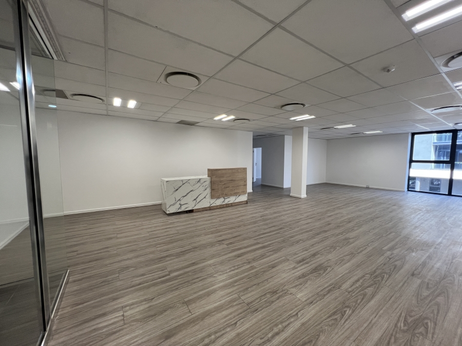 To Let Commercial Property for Rent in Vorna Valley Gauteng