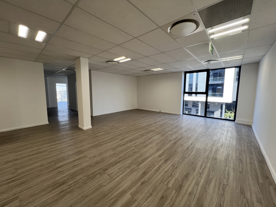 To Let Commercial Property for Rent in Vorna Valley Gauteng