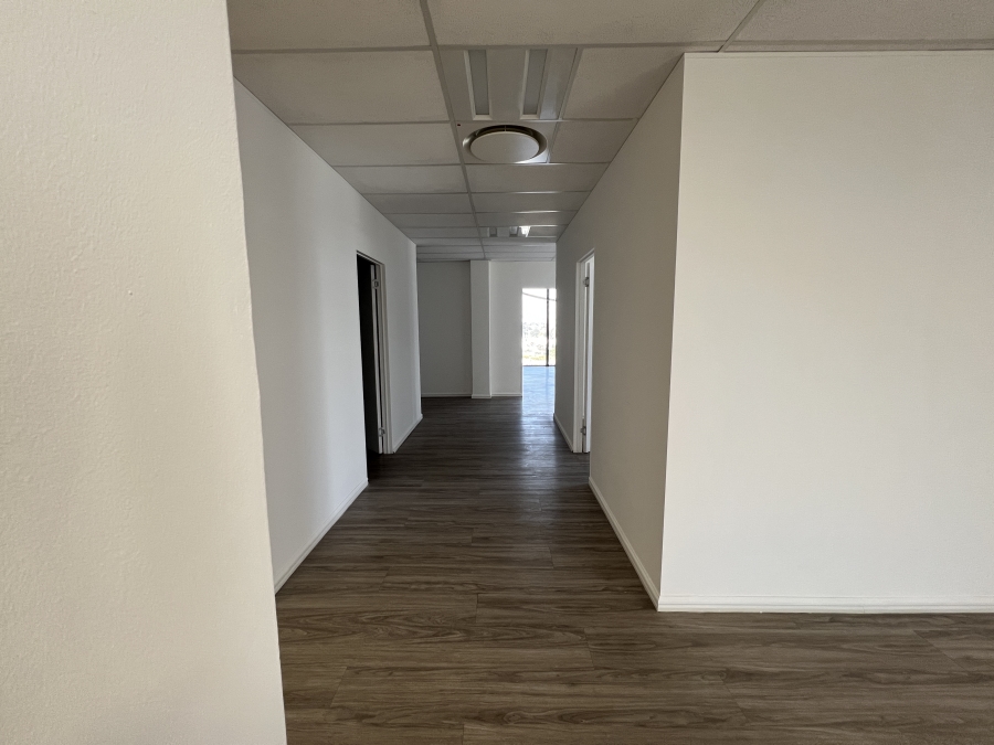 To Let Commercial Property for Rent in Vorna Valley Gauteng