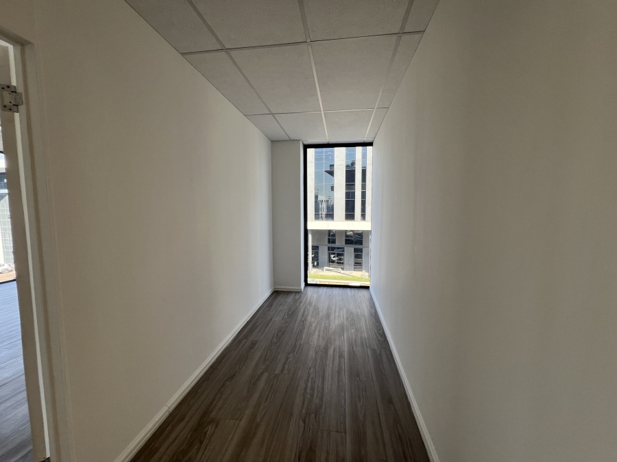 To Let Commercial Property for Rent in Vorna Valley Gauteng