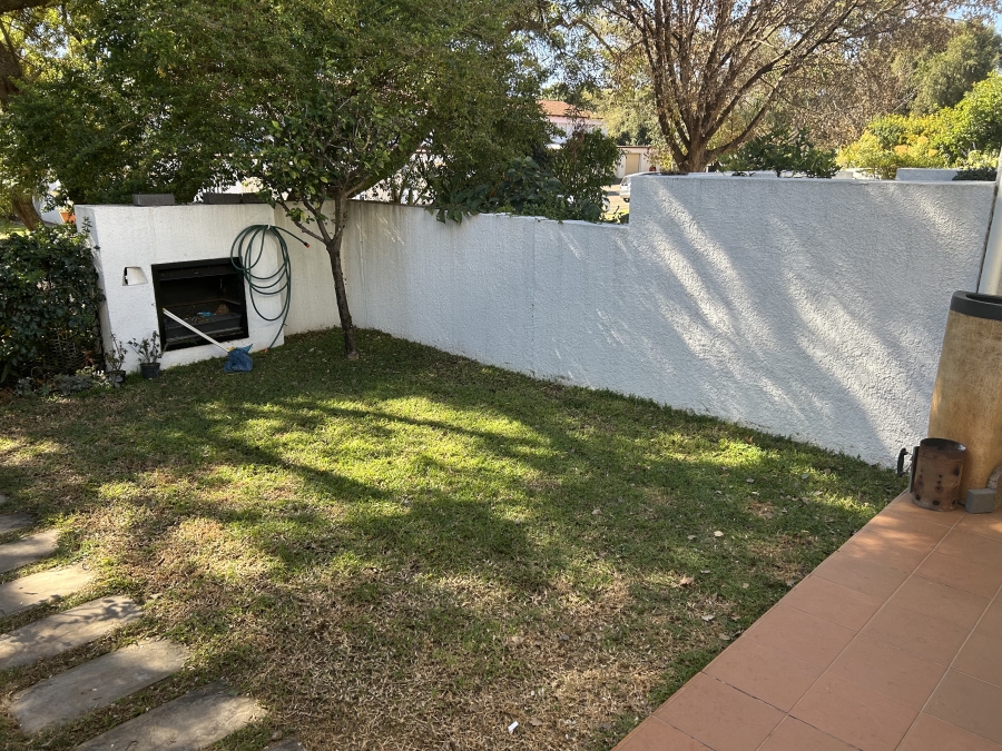 3 Bedroom Property for Sale in Faerie Glen Gauteng