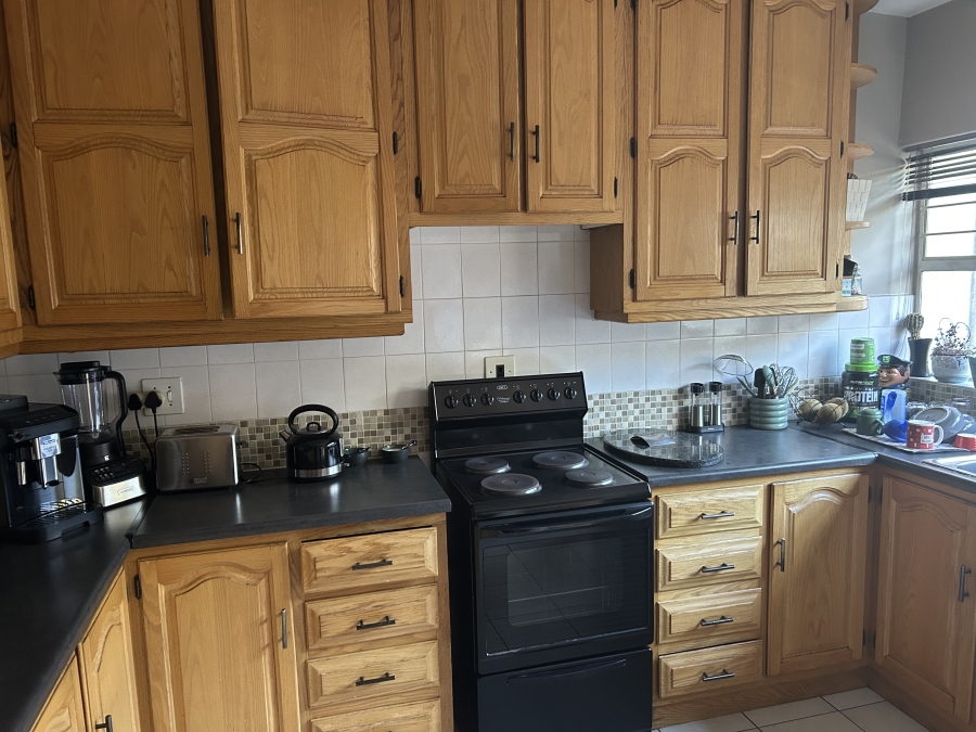 3 Bedroom Property for Sale in Faerie Glen Gauteng