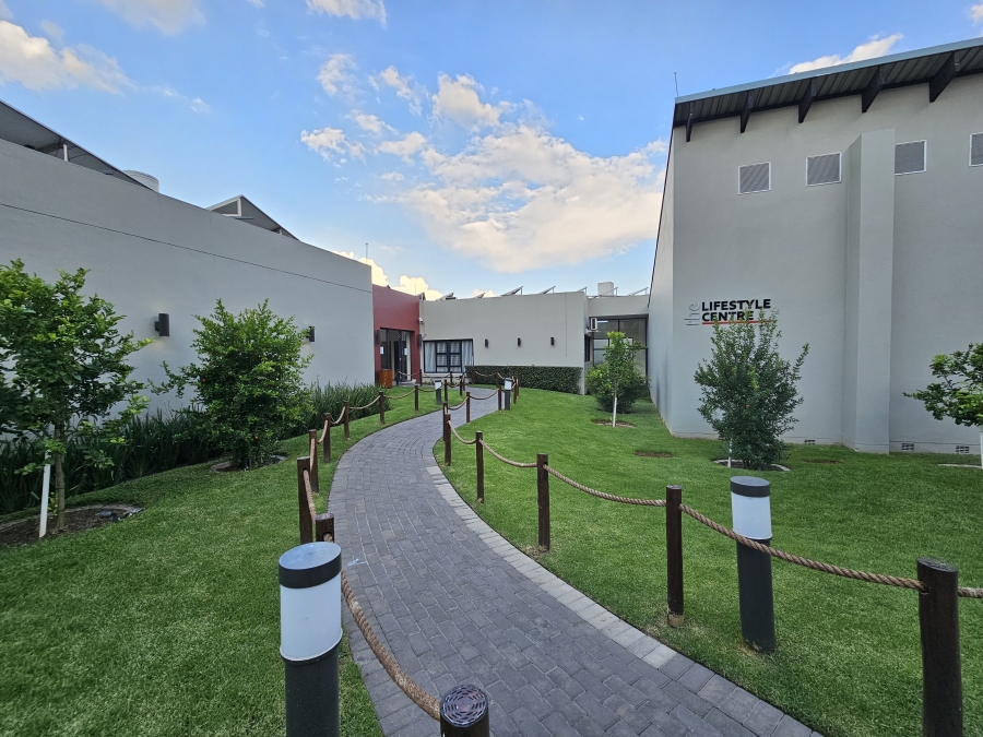 To Let 2 Bedroom Property for Rent in Fourways Gauteng