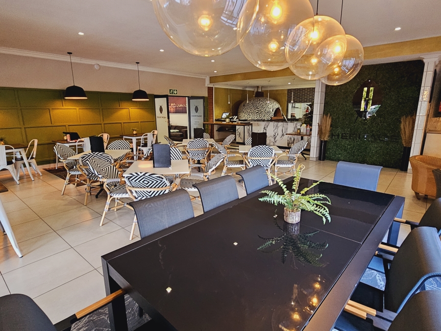 To Let 2 Bedroom Property for Rent in Fourways Gauteng