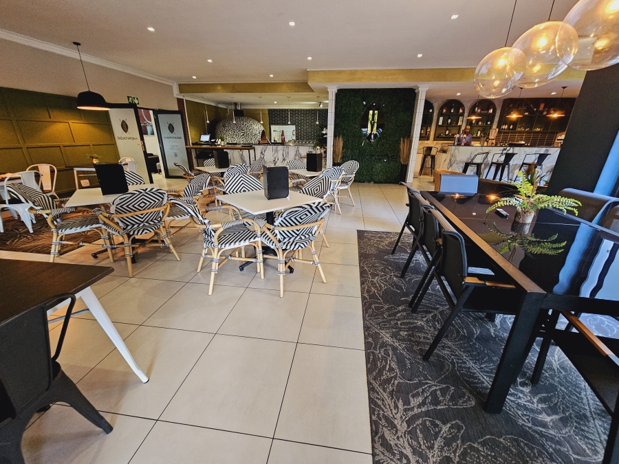 To Let 2 Bedroom Property for Rent in Fourways Gauteng