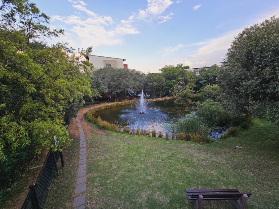 To Let 2 Bedroom Property for Rent in Fourways Gauteng