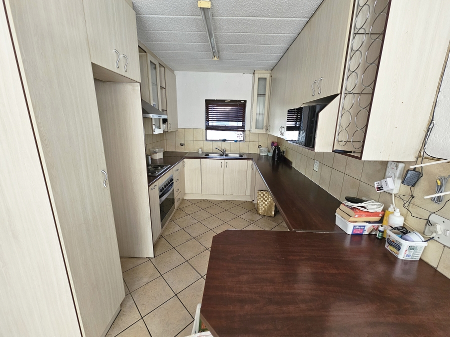 To Let 3 Bedroom Property for Rent in Morningside Gauteng