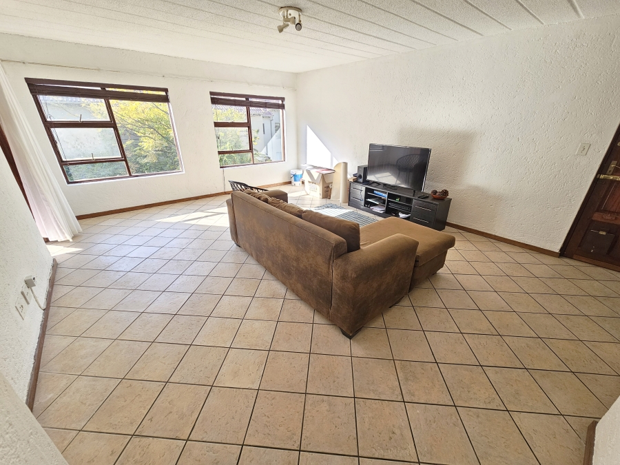 To Let 3 Bedroom Property for Rent in Morningside Gauteng