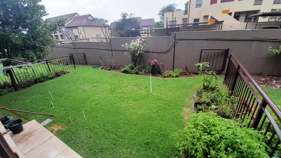 2 Bedroom Property for Sale in Vorna Valley Gauteng