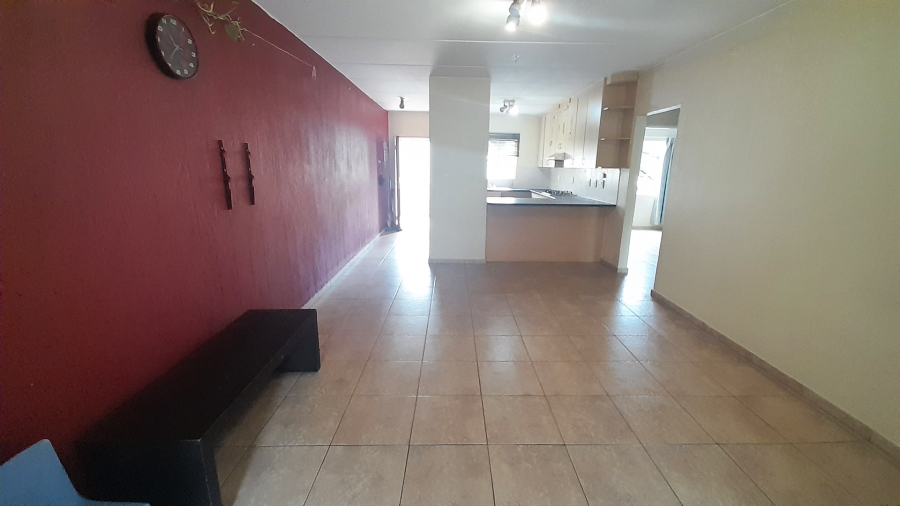 2 Bedroom Property for Sale in Vorna Valley Gauteng