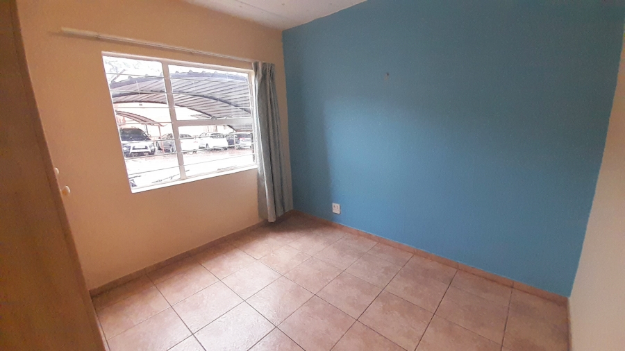 2 Bedroom Property for Sale in Vorna Valley Gauteng