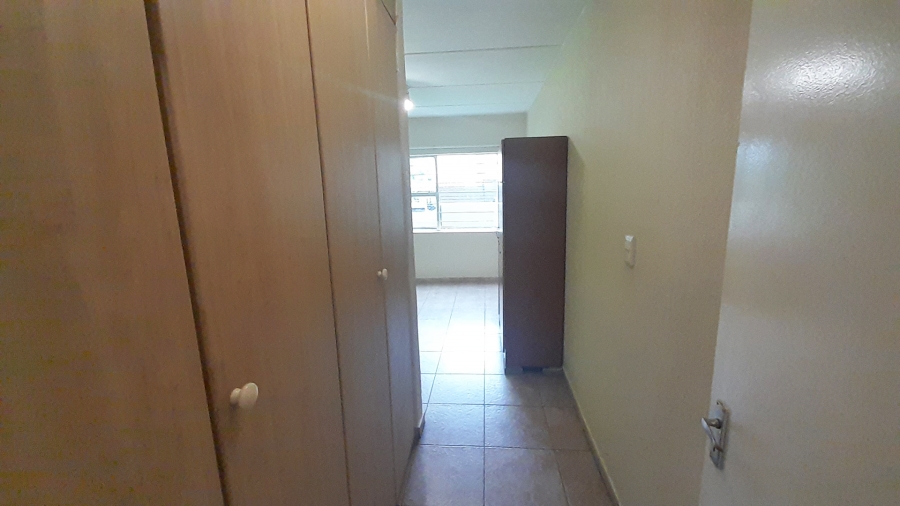2 Bedroom Property for Sale in Vorna Valley Gauteng