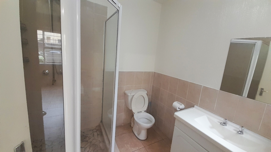 2 Bedroom Property for Sale in Vorna Valley Gauteng