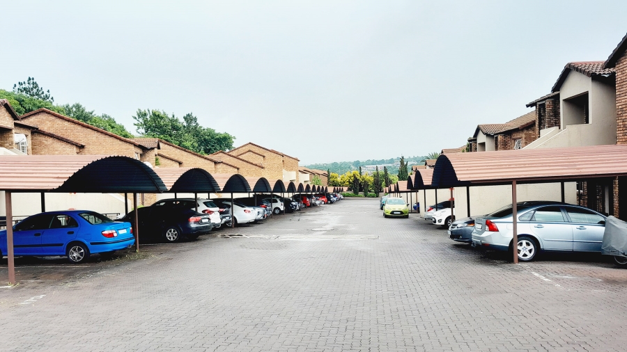 2 Bedroom Property for Sale in Vorna Valley Gauteng