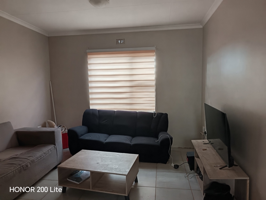3 Bedroom Property for Sale in Clayville Gauteng