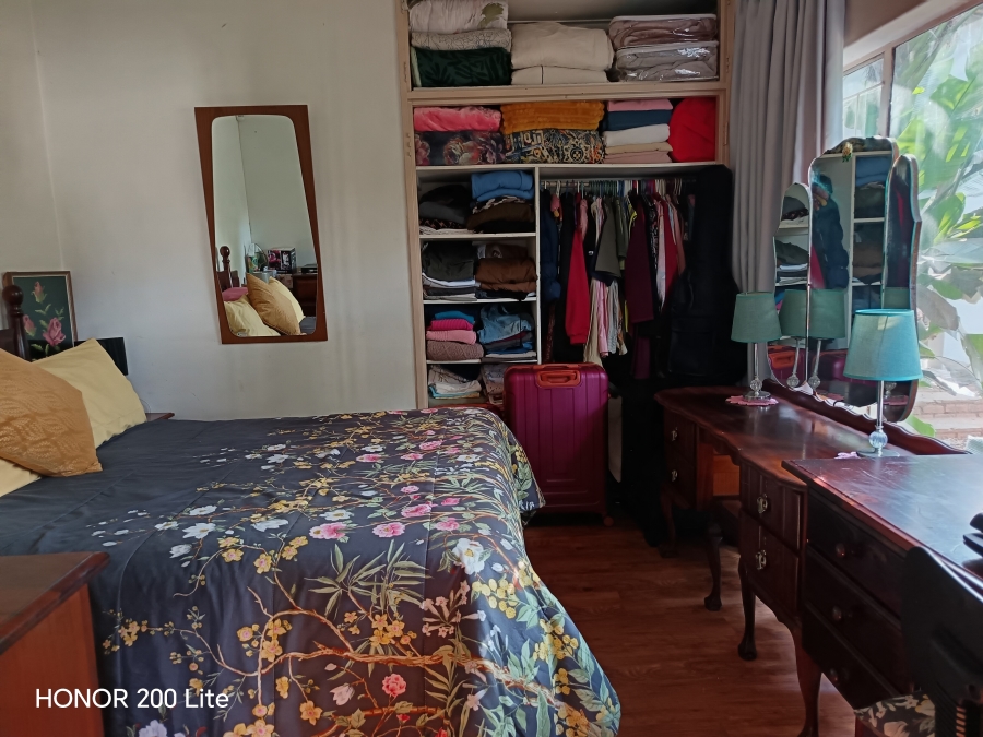 6 Bedroom Property for Sale in Olifantsfontein Gauteng