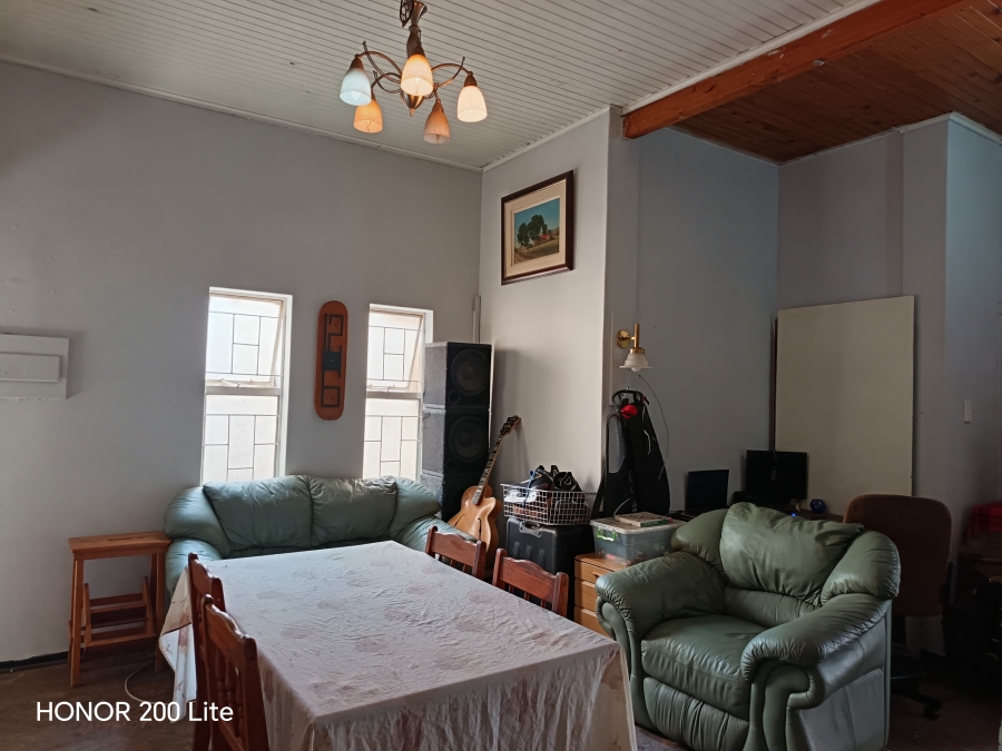 6 Bedroom Property for Sale in Olifantsfontein Gauteng