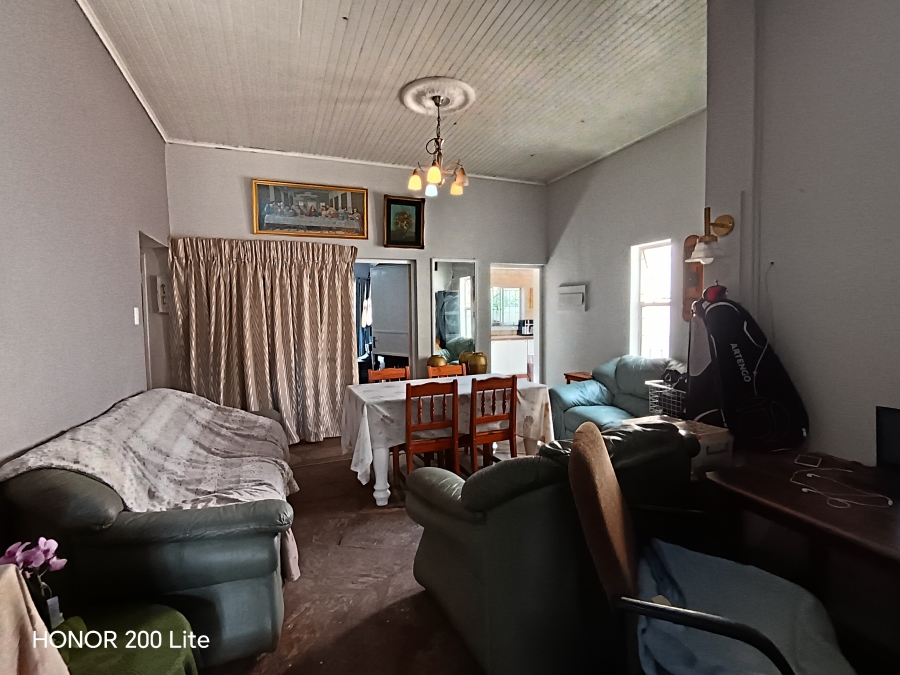 6 Bedroom Property for Sale in Olifantsfontein Gauteng