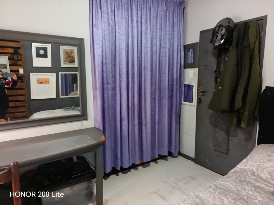 6 Bedroom Property for Sale in Olifantsfontein Gauteng