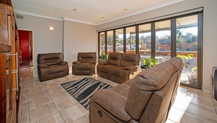 3 Bedroom Property for Sale in Rynfield Gauteng
