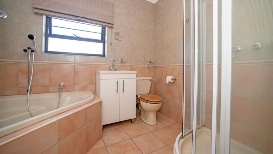 3 Bedroom Property for Sale in Rynfield Gauteng