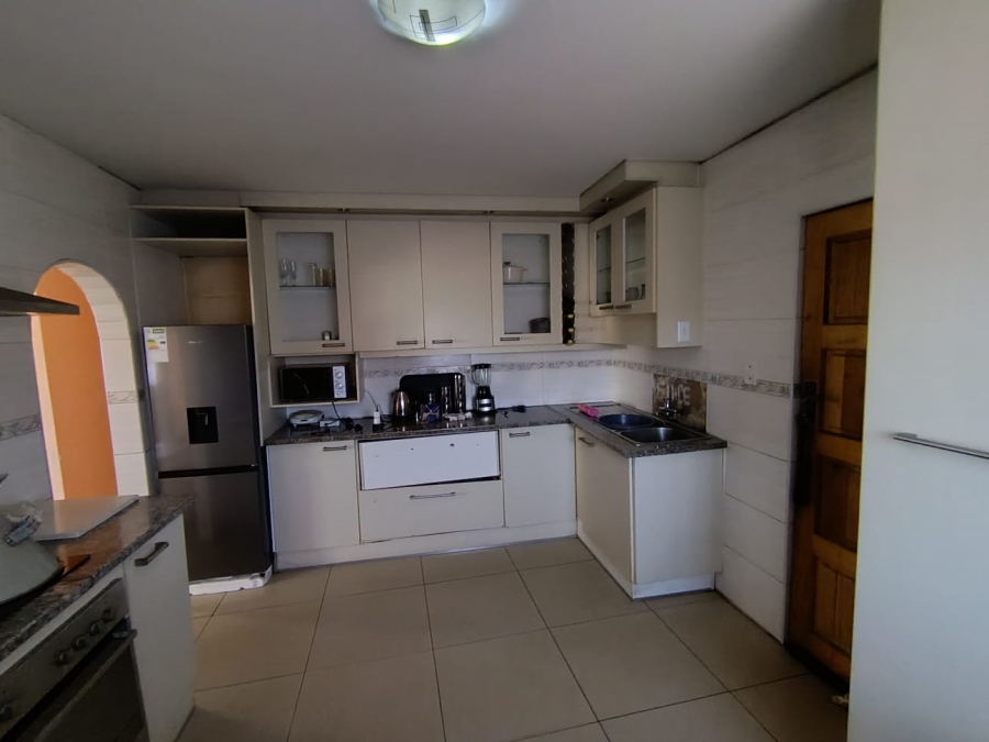 3 Bedroom Property for Sale in Kwa Thema Gauteng