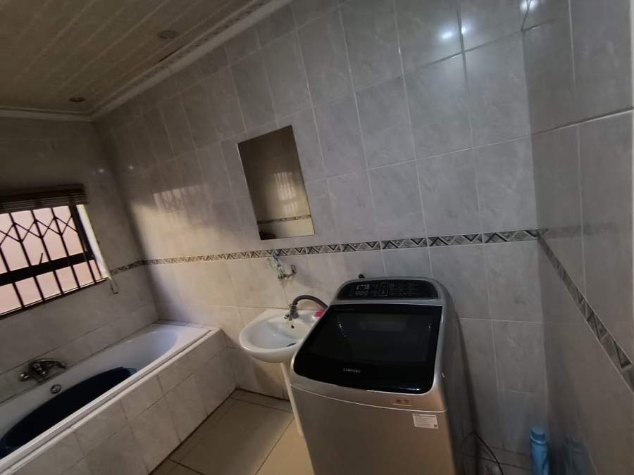 3 Bedroom Property for Sale in Kwa Thema Gauteng