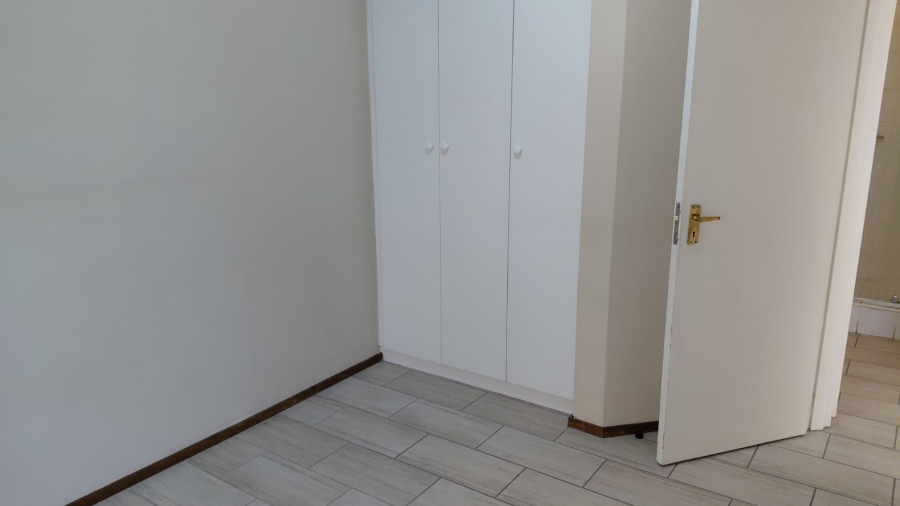 To Let 1 Bedroom Property for Rent in Bryanston Gauteng