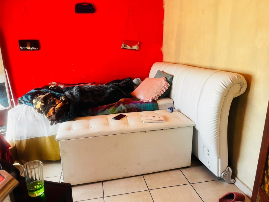 2 Bedroom Property for Sale in Daveyton Gauteng