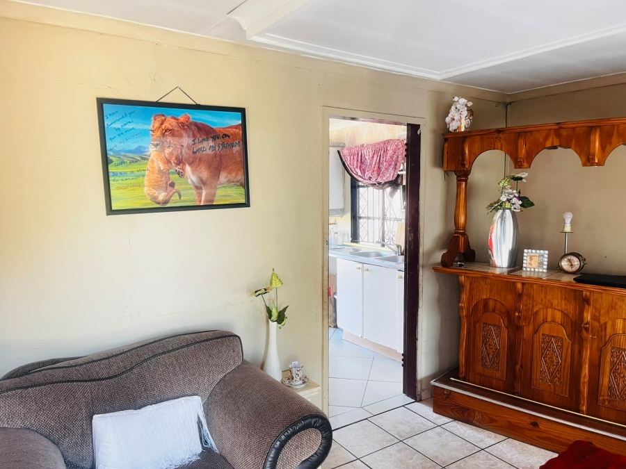 2 Bedroom Property for Sale in Daveyton Gauteng