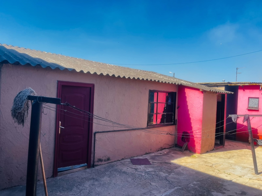 2 Bedroom Property for Sale in Daveyton Gauteng