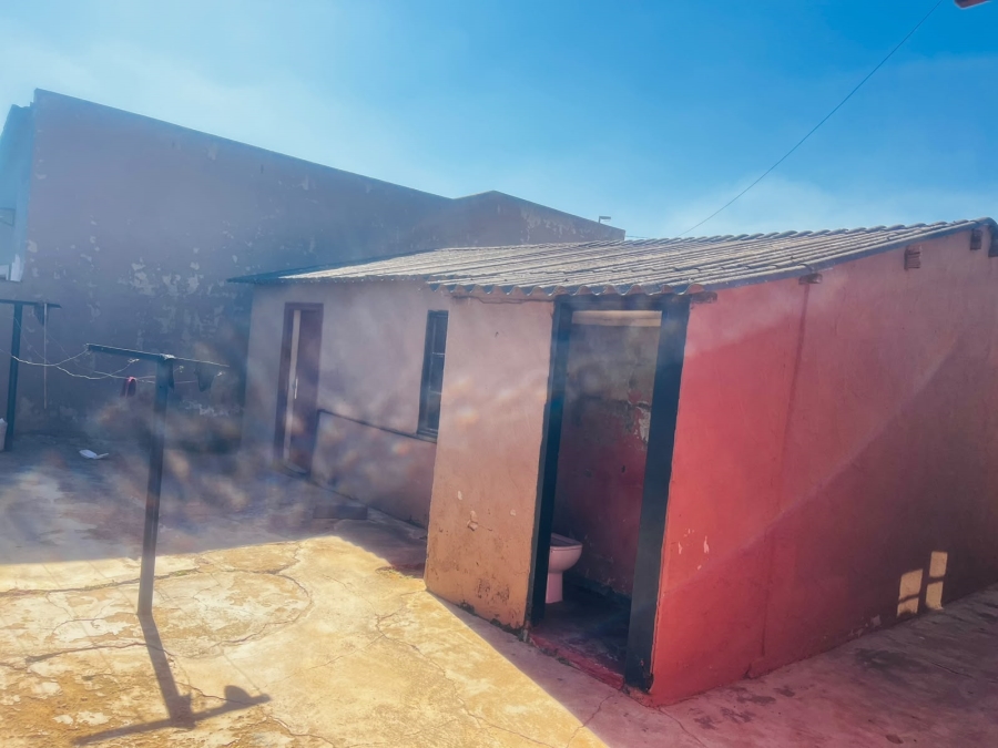 2 Bedroom Property for Sale in Daveyton Gauteng