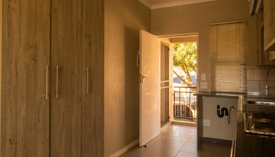 2 Bedroom Property for Sale in Goedeburg Gauteng
