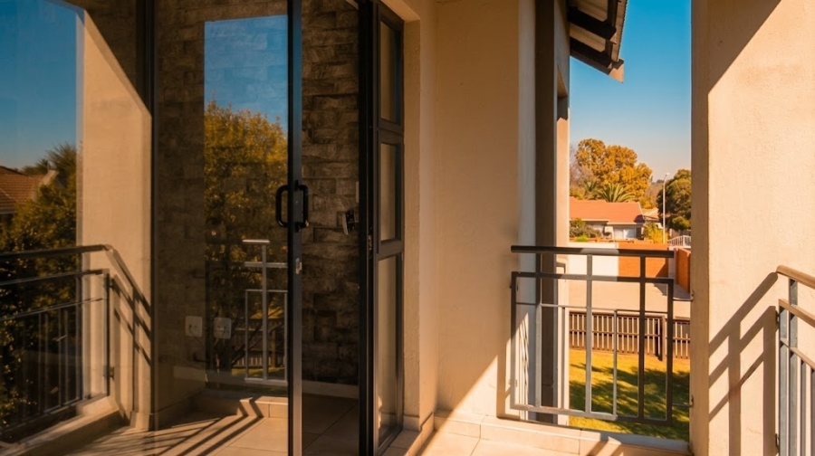 2 Bedroom Property for Sale in Goedeburg Gauteng