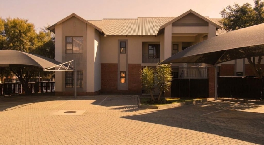 2 Bedroom Property for Sale in Goedeburg Gauteng