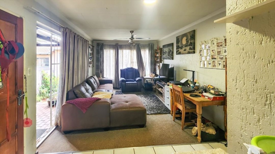 2 Bedroom Property for Sale in Witfield Gauteng