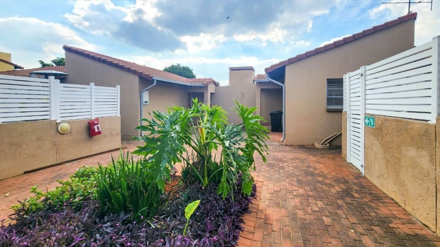 2 Bedroom Property for Sale in Witfield Gauteng