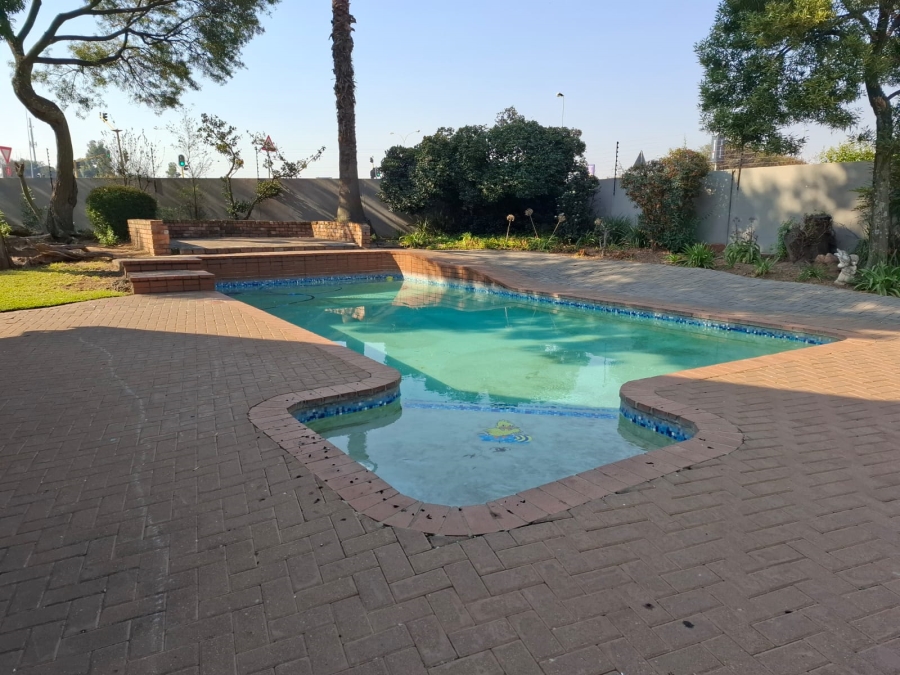 2 Bedroom Property for Sale in Dalpark Gauteng