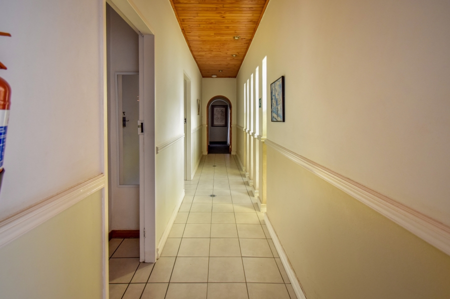 9 Bedroom Property for Sale in Baileys Muckleneuk Gauteng