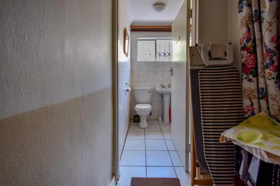 9 Bedroom Property for Sale in Baileys Muckleneuk Gauteng