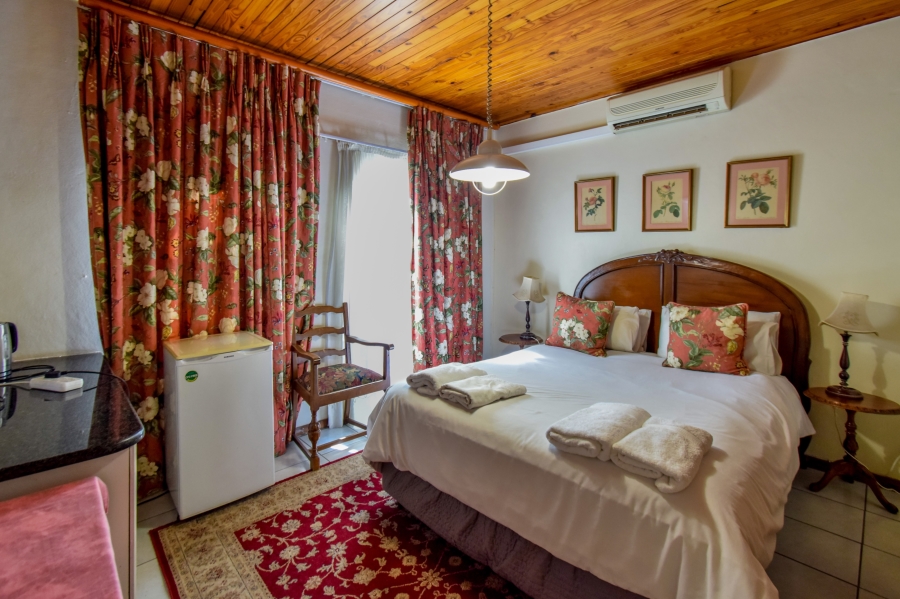 9 Bedroom Property for Sale in Baileys Muckleneuk Gauteng