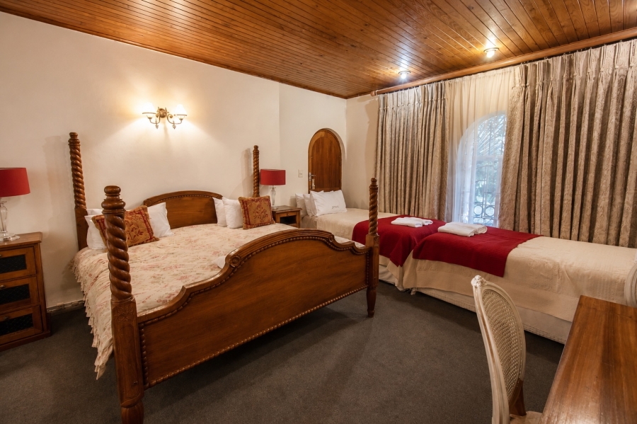 9 Bedroom Property for Sale in Baileys Muckleneuk Gauteng
