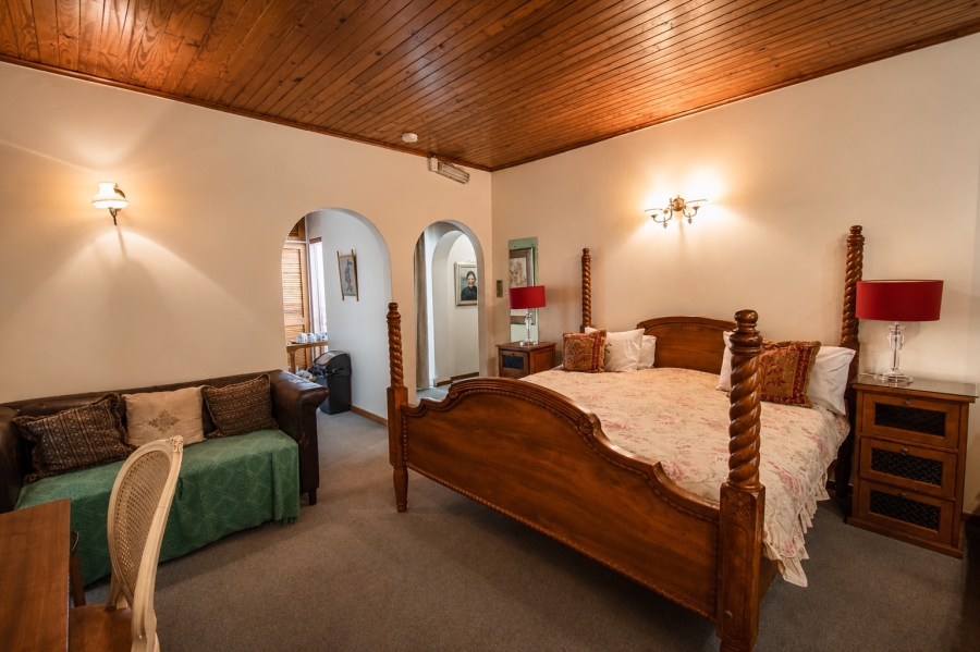 9 Bedroom Property for Sale in Baileys Muckleneuk Gauteng