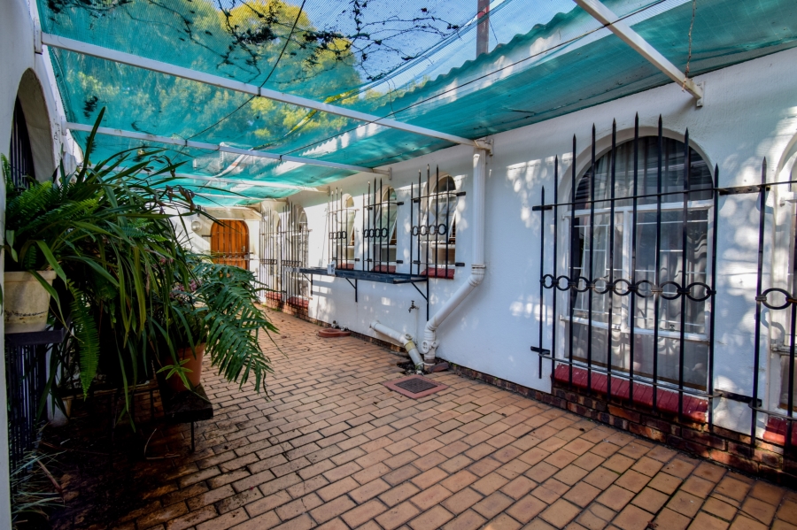 9 Bedroom Property for Sale in Baileys Muckleneuk Gauteng