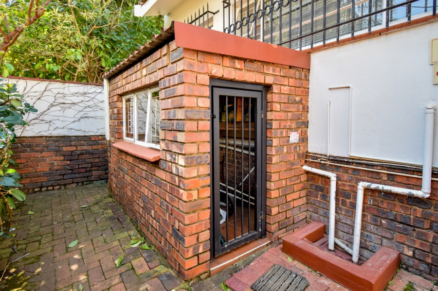 9 Bedroom Property for Sale in Baileys Muckleneuk Gauteng