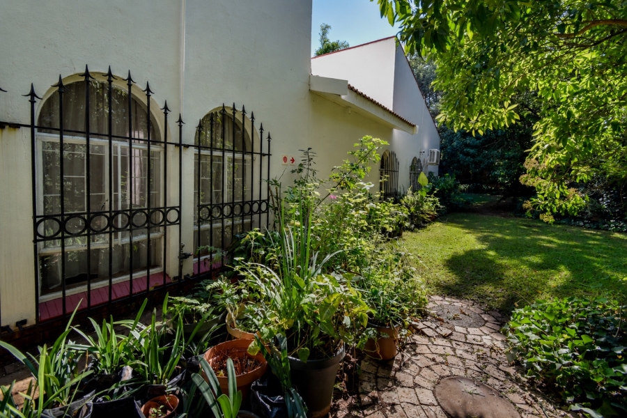 9 Bedroom Property for Sale in Baileys Muckleneuk Gauteng