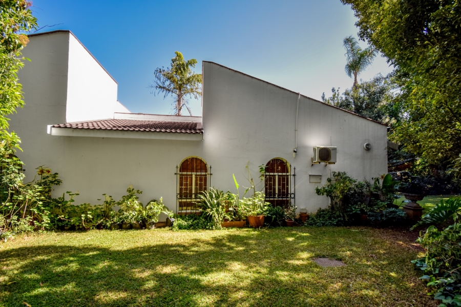 9 Bedroom Property for Sale in Baileys Muckleneuk Gauteng