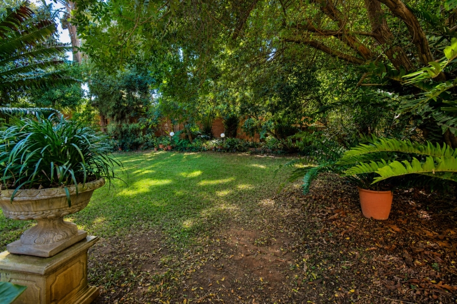 9 Bedroom Property for Sale in Baileys Muckleneuk Gauteng