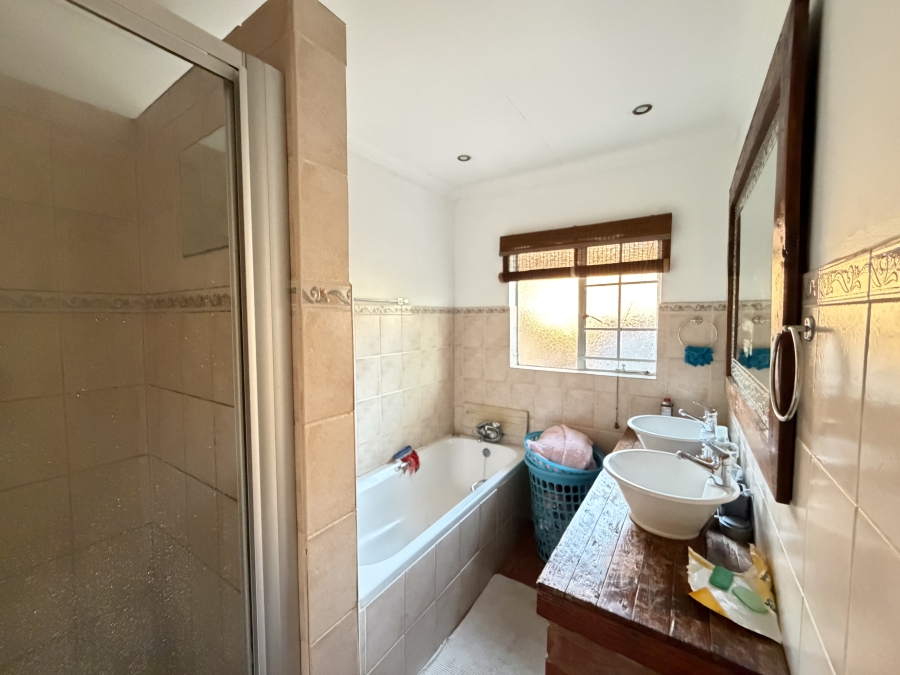 2 Bedroom Property for Sale in Meyerspark Gauteng