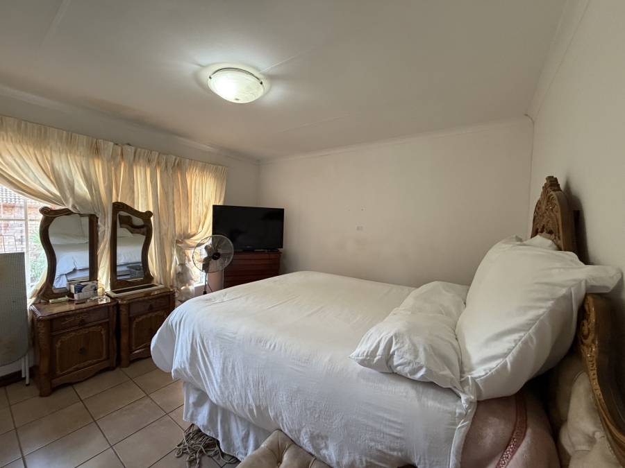 2 Bedroom Property for Sale in Meyerspark Gauteng